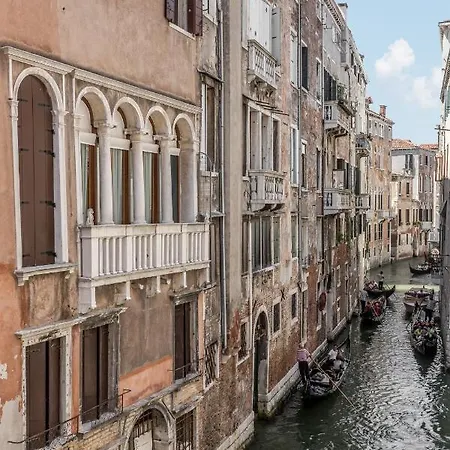 La Corte Dei Cuoridoro 2 Canal View Venice Exterior photo